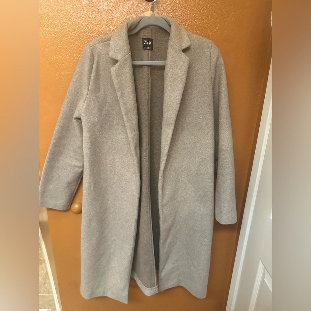 Zara Women's Elegant Gray Trench Coat